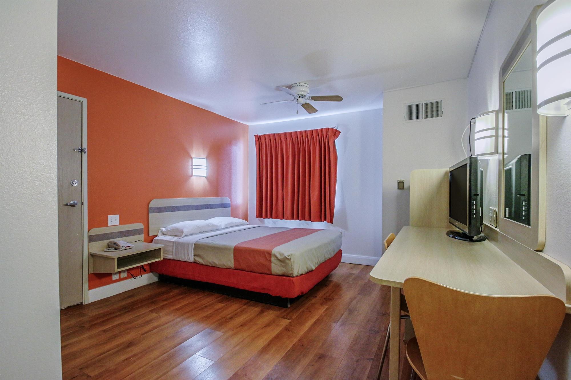 6-nephi, Ut Hotel Nephi